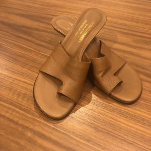 Donald J Pliner camel leather kitten heel sandals